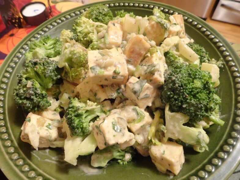 salade de poulet au brocoli pour maigrir
